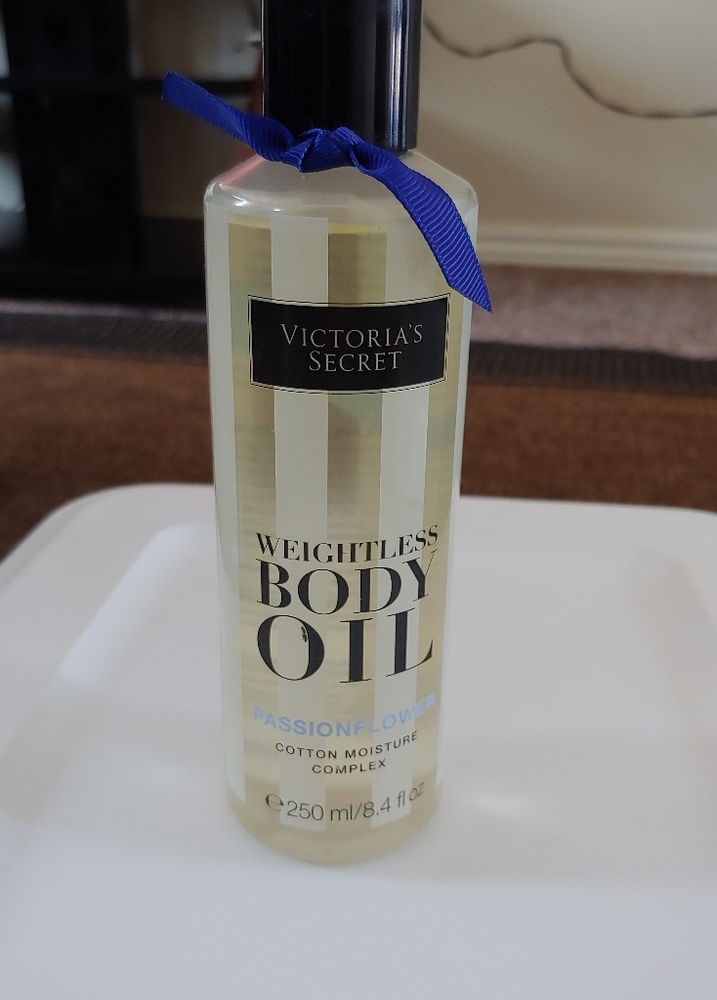 Victoria's Secret Body oil